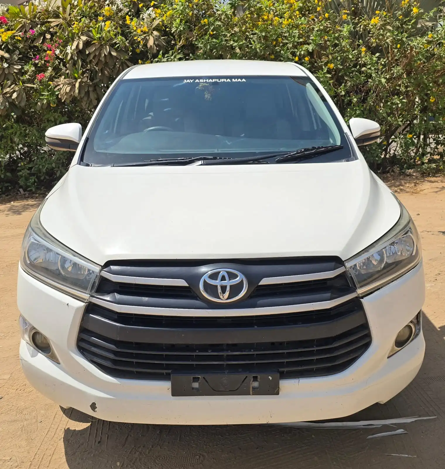 Innova Front
